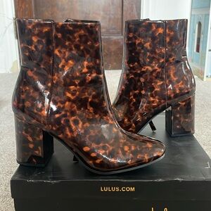 Lulus - Mags Tortoise Ankle Boot - Sz 7